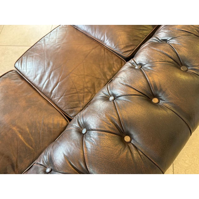 Chesterfield Three Seater Club Sofa from Zigarrenbraun For Sale - Image 16 of 18