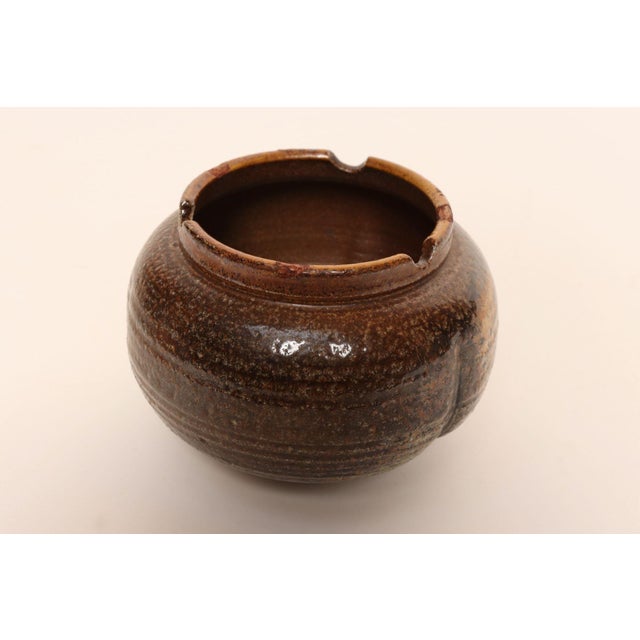 1970s Vintage Bulbous Form Studio Pottery Earth Tone Footed Planter by Deanna Nichols For Sale - Image 5 of 18