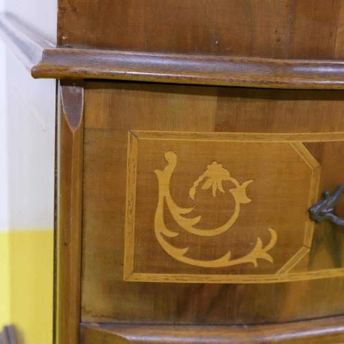 Louis XV Style Inlaid Secretaire with Curved Front For Sale - Image 9 of 18