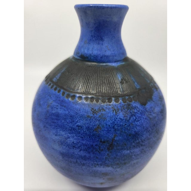 The Jacques Blin ceramic vase, known as "bleu de Blin", is an emblematic work of art of French ceramics. Created by...