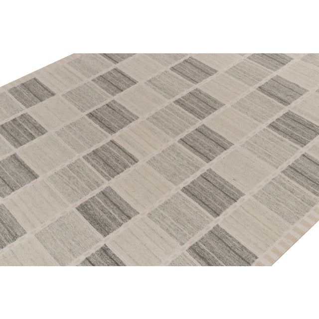 Celerie Kemble Freya Geometric Rug by Celerie Kemble for Chairish in Gray, 2'6"x10' For Sale - Image 4 of 8
