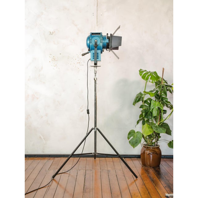 Blue Fresnel Theater Spotlight Floor Lamp on Matching Steel Tripod from A.E. Cremer, Paris, 1950s For Sale - Image 11 of 18
