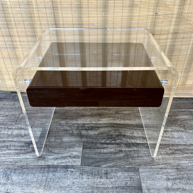 Mid Century Modern Waterfall Lucite Site Table With Floating Drawer. Circa 1970s. For Sale - Image 4 of 18