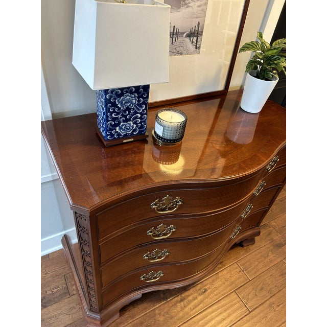 Baker Furniture Historic Charleston Chippendale Serpentine Dresser – Solid Mahogany Vintage Chest With Brass Hardware For Sale - Image 11 of 11
