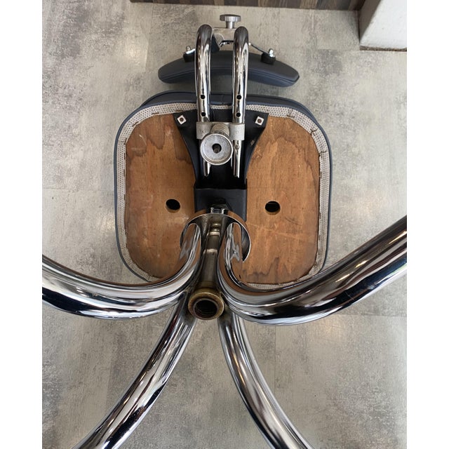 Vintage Swivel Office Chair in Grey Chrome Faux Leather in the style of Roneo, 1950s For Sale - Image 16 of 18