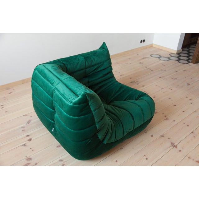 Bottle Green Velvet Togo Corner Chair by Michel Ducaroy for Ligne Roset, 1970 For Sale - Image 3 of 11