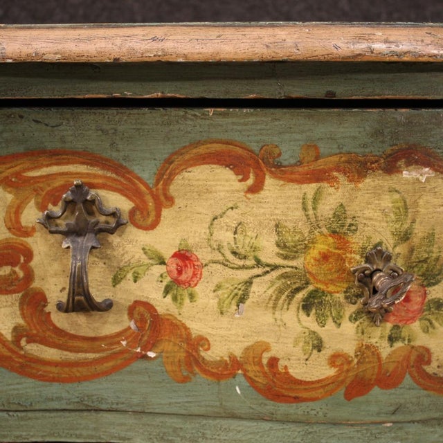 Small 20th Century Lacquered and Painted Venetian Commode, 1950 For Sale - Image 10 of 12