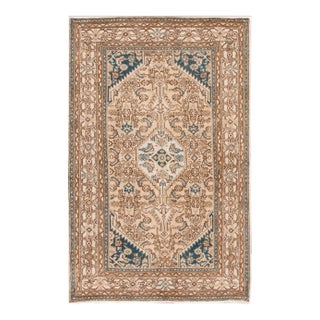 Early 20th Century Vintage Handmade Beige Medallion Wool Rug For Sale