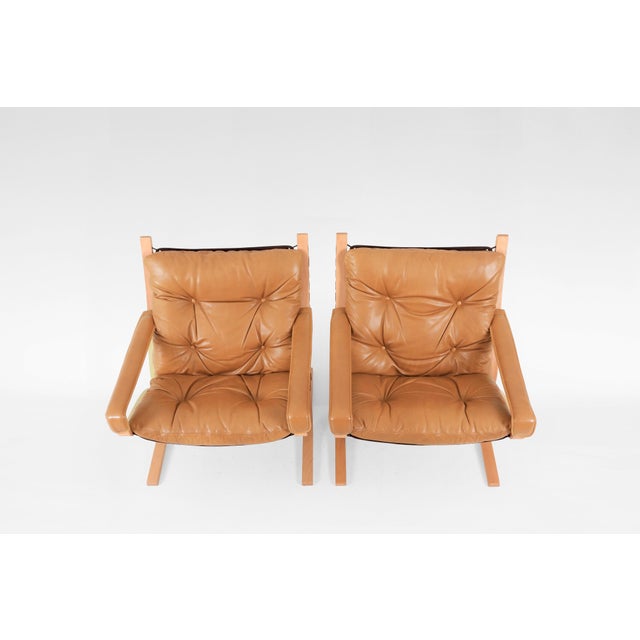 Vintage Siesta Chairs in Tan Leather and Plywood by Ingmar Relling for Westnofa, 1960s, Set of 2 For Sale - Image 3 of 5