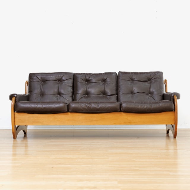Mid-Century Modern 1970s Brown Leather Sofa Teak Sculptural Form For Sale - Image 3 of 15