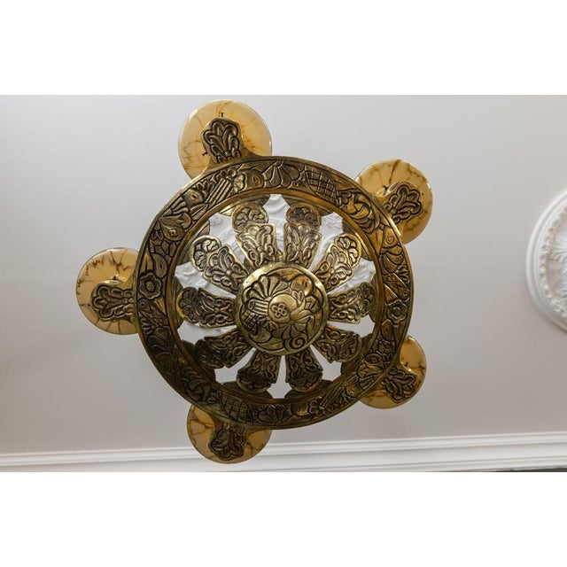 Beige French Art Deco Bronze Chandelier with Marbled Beige Mushroom Glass Shades, 1930s For Sale - Image 8 of 18