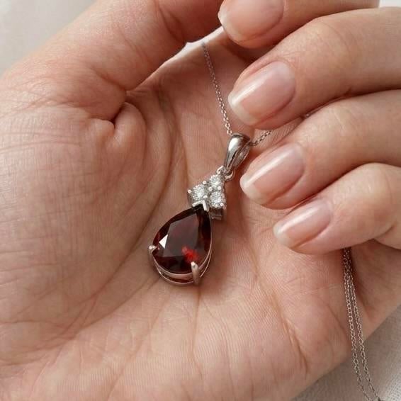 Contemporary Natural Garnet Pear Cut Exquisite Pendant, January Birthstone Pendant For Sale - Image 3 of 7