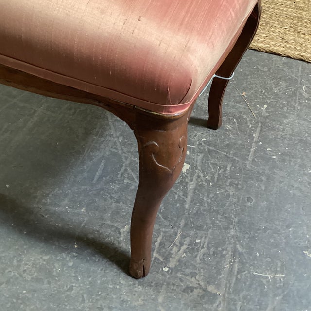 French 19th Century French Stool in Pink/Red Fabric For Sale - Image 3 of 12