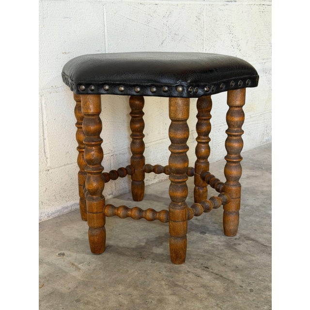 Black Leather Oak Ottoman With Nailhead Trim Spindle Legs Vintage Mid-Century Modern 1970s For Sale - Image 9 of 10