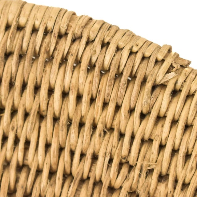 Early 20th Century Early 20th Century Makenge Flat Wedding Basket 18 Inch Zambia For Sale - Image 5 of 7