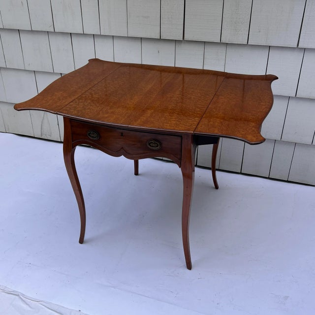 Early 19th Century Early 19th Century Antique English Pembroke Table For Sale - Image 5 of 11