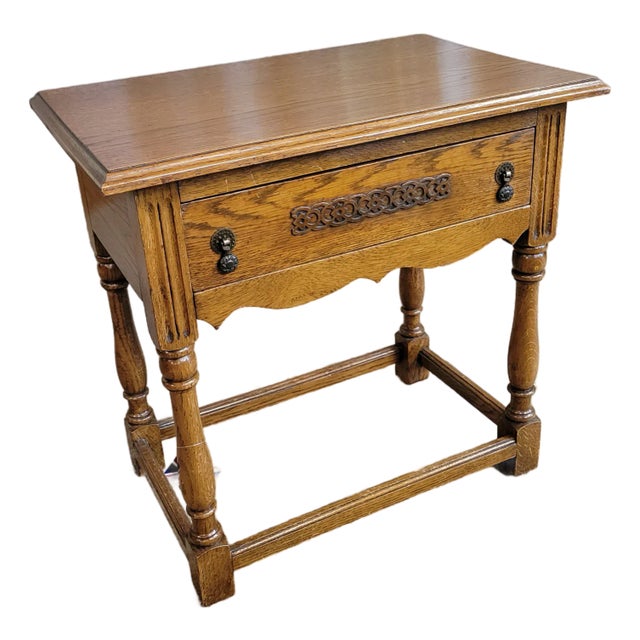Late 20th Century English Golden Oak Turned Leg Side Table With Stretcher Base and Drawer For Sale