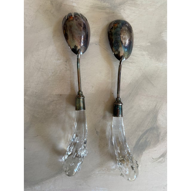 1960s Vintage Silver Plate Serving Set With Art Lucite Handles Salad Servers For Sale - Image 5 of 12