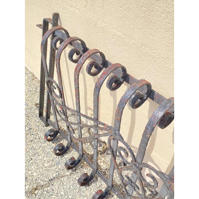 Early 20th Century Antique Art Nouveau Black Wrought Iron Heart and Scroll 23x52 Garden Fence Gate For Sale - Image 5 of 11