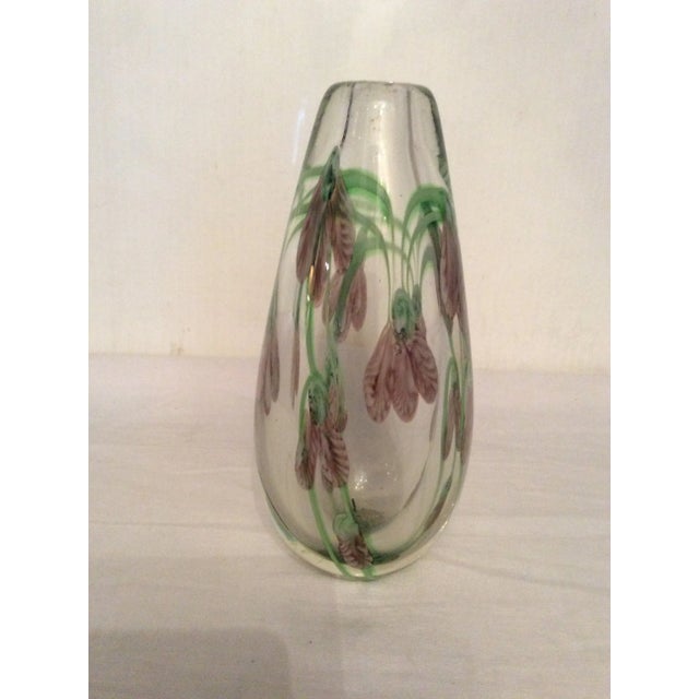 Mid 20th Century Mid 20th Century Art Glass Vase With Floral Motif in Lavender and Green For Sale - Image 5 of 7