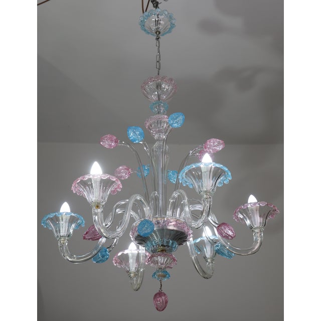"Amsterdam" Large Size Vintage Pink and Blue Tulip Murano Glas Chandelier, 1970s For Sale - Image 6 of 14