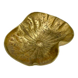 Vintage Virginia Metalcrafters Solid Brass Lotus Leaf or Lily Pad Dish For Sale
