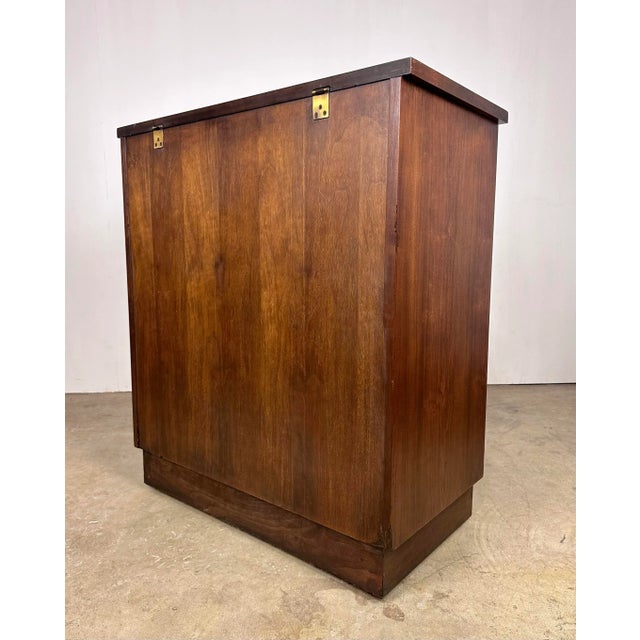 Wood Mid Century Modern Walnut Rolling Bar Cabinet With Glasses by Lane For Sale - Image 7 of 12