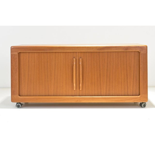 Tv-phono cabinet designer: factory design year: around 1975 manufacturer: dyrlund country: denmark measurements: h 55,5 cm...
