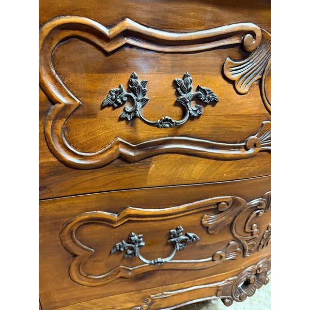 2000 - 2009 Mid-Century Italian Walnut Bombe Chest of Drawers For Sale - Image 5 of 7