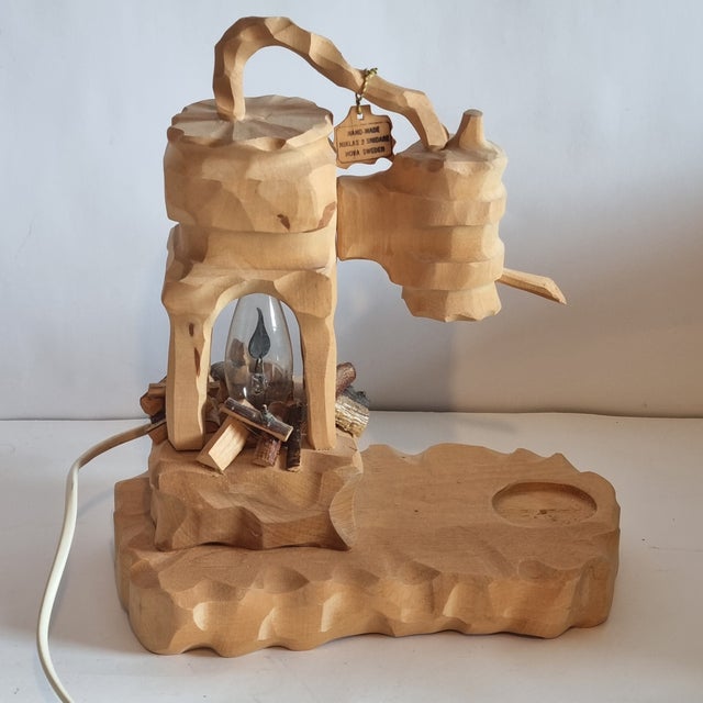 Folk Art 1980s Niklas 2 Snidare Hand-Carved Folk Art Wood Lamp For Sale - Image 3 of 7