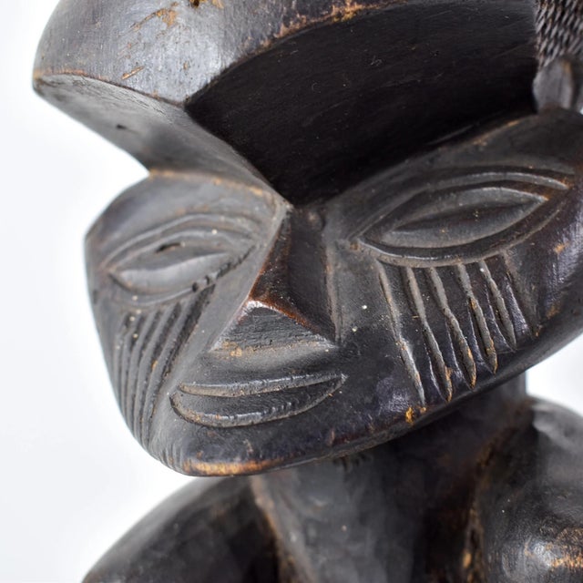 African Early 20th Century Kuba Lele Figural Cup For Sale - Image 3 of 18