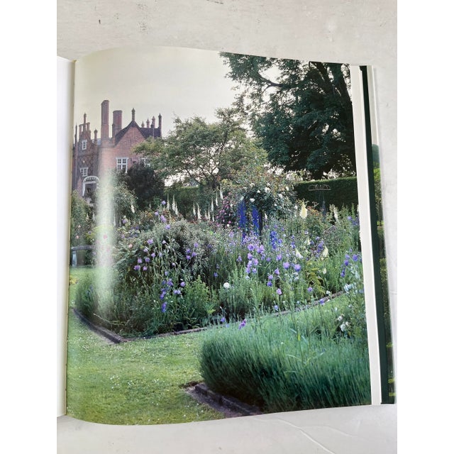 2008 A Gardener's Life: The Dowager Marchioness of Salisbury Salisbury, The Dowager Marchioness of Published by Frances Lincoln Ltd, United Kingdom For Sale - Image 4 of 7