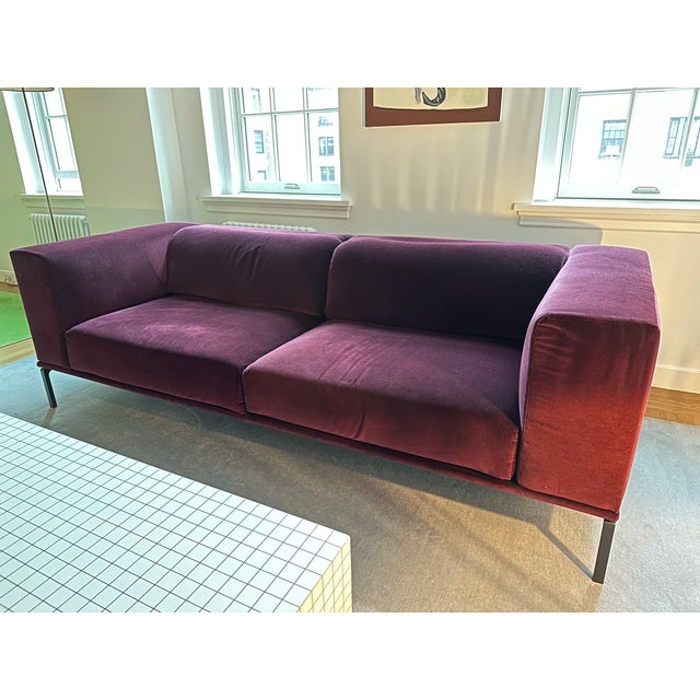Textile Moov Sofa Attributed to Piero Lissoni for Cassina – Sleek Plum Ortigia Fabric - Chic Italian Modern, Contemporary, Minimalist Designer For Sale - Image 7 of 9