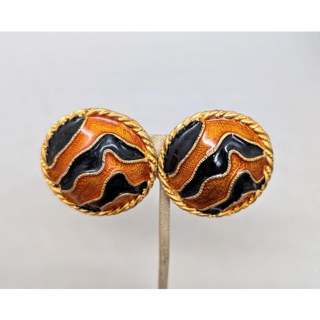 1980s Vintage Signed Gerard Yosca Round Orange & Black Striped Clip Earrings- 2 Pieces For Sale - Image 5 of 7