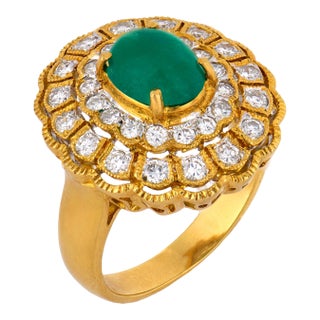 Vintage Emerald Diamond 18k Yellow Gold Cluster Ring, Size 6 For Sale