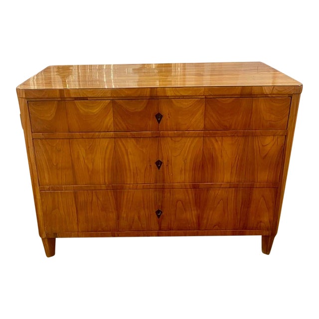 Fine 19th C German Biedermeier Walnut Commode For Sale