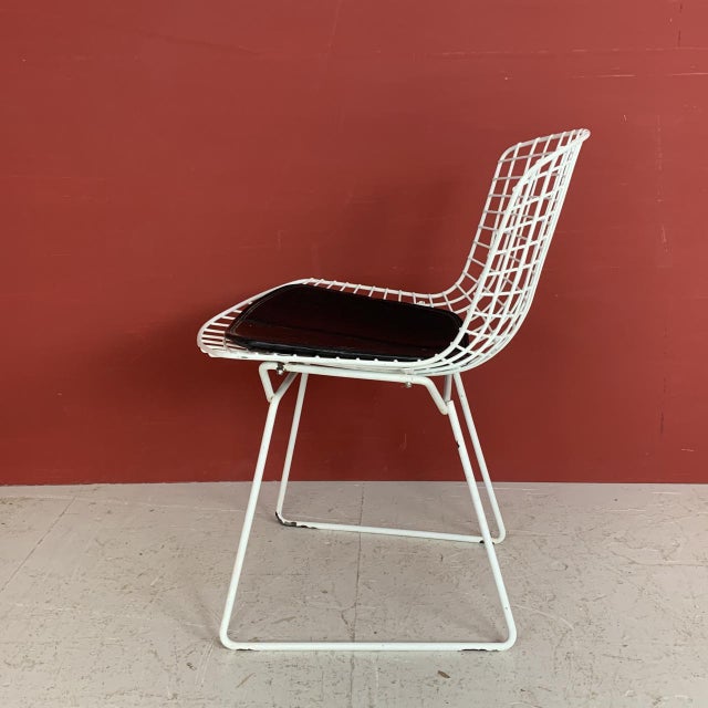 Vintage White Side Chair by Harry Bertoia For Sale - Image 6 of 7