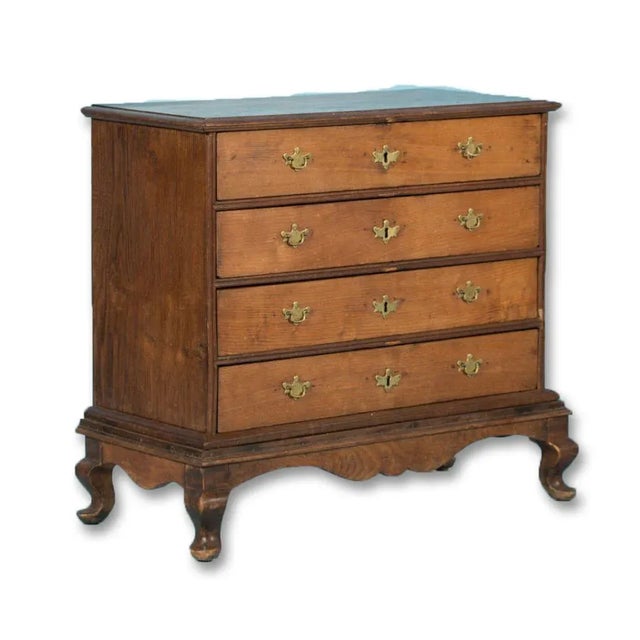 English 18th Century Antique Danish Oak Chest of Drawers For Sale - Image 3 of 4
