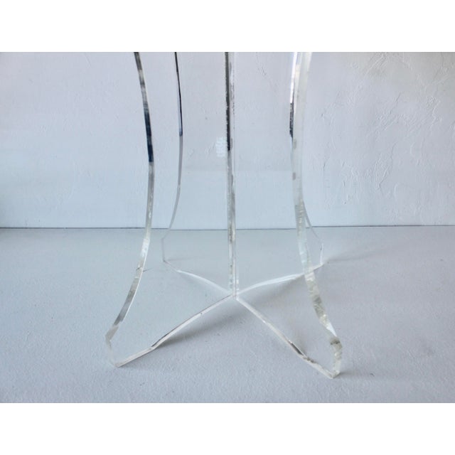 1970s 1970s Dorothy Thorpe Style Circular Seat "X" Base Heavy Lucite Acrylic Stool Vintage Mid Century For Sale - Image 5 of 18