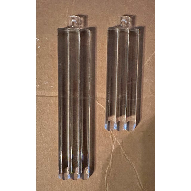 Late 20th Century 7-Light Lucite Starburst Art Deco Revival Chandelier For Sale - Image 12 of 12