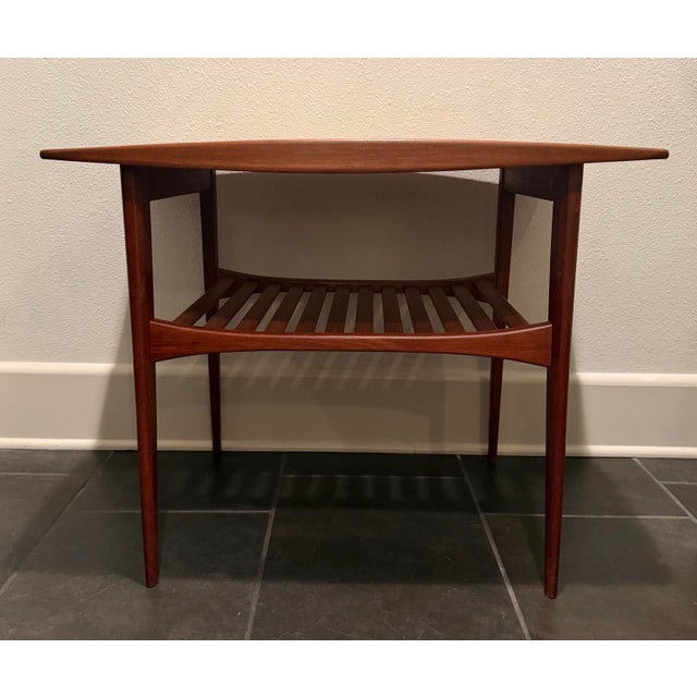 Mid-Century Modern John Stuart Mid-Century Modern Sculptural Wood End Table, Newly Refinished, C. 1960s For Sale - Image 3 of 9