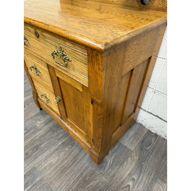 Antique Late Victorian Eastlake Style Golden Oak Washstand Commode For Sale In Kansas City - Image 6 of 15