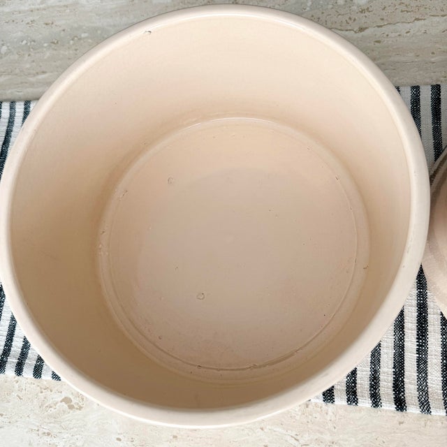 Ecru 1960s 2 Lagardo Tackett for Architectural Pottery (Unstamped) Planters / Vessels Mid Century Modern MCM For Sale - Image 8 of 12