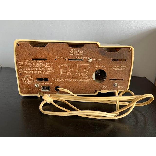 Plastic Mid-Century Modern 1957 Bulova Clock Radio - Cream & Gold For Sale - Image 7 of 9