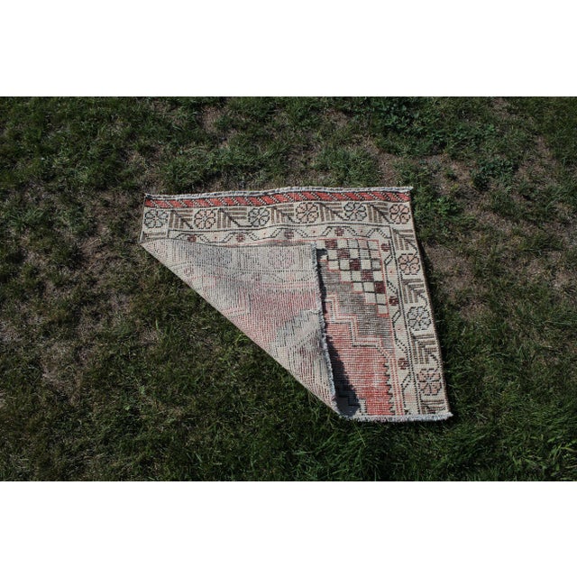 Textile 1970s Turkish Cream Oriental Hand Knotted Small Rug For Sale - Image 7 of 8