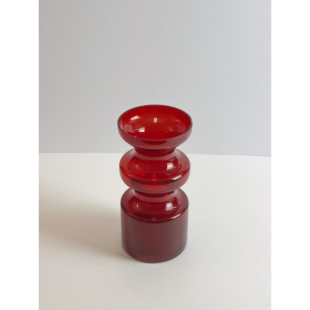 Vintage Swedish Red Glass Vase by Per-Olof Ström for Alsterfors, 1960s For Sale - Image 9 of 10