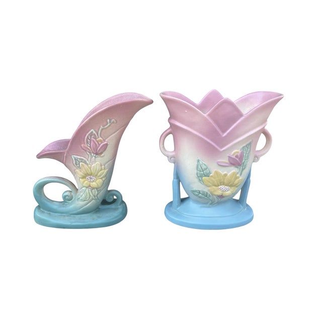 Pink 1940s Hull Pottery Magnolia Garniture & Cornucopia Vases-a Pair For Sale - Image 8 of 10