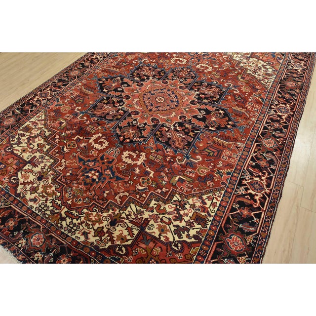 Farmhouse Heriz Rug 8’1” X 11’3” Red Wool Vintage Traditional Hand-Knotted Carpet For Sale - Image 3 of 15