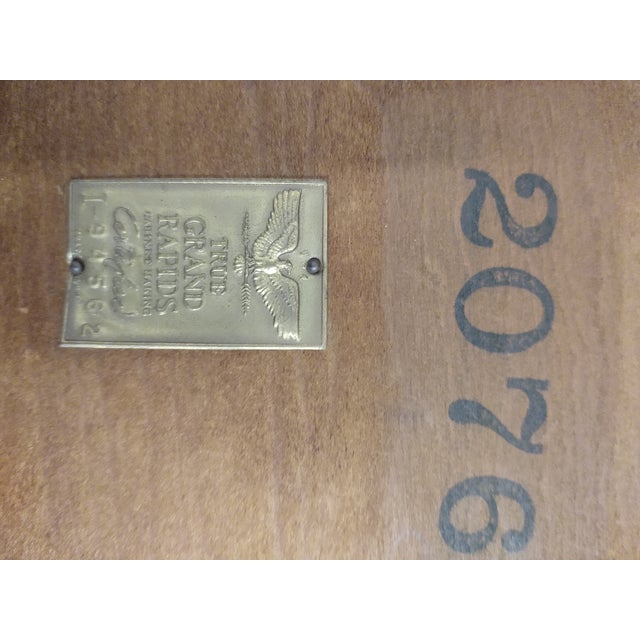 French Country Grand Rapids Walnut Shell Carved Claw Foot Coffee Table For Sale - Image 3 of 12