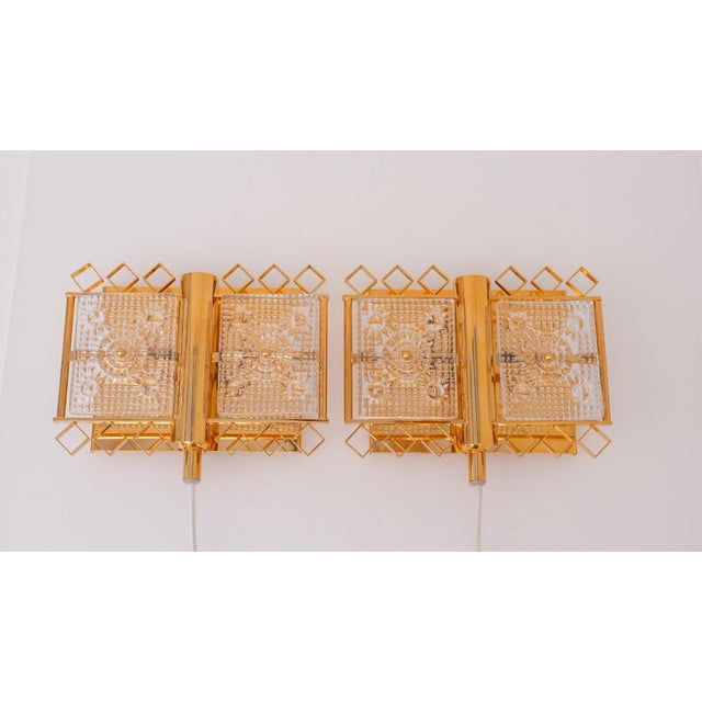 Wall-Mounted Sconces in Glass and Brass Lamps by Carl Fagerlund for Orrefors, Sweden, 1970s, Set of 2 For Sale - Image 9 of 14